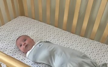 10% OFF Ollie World Swaddle